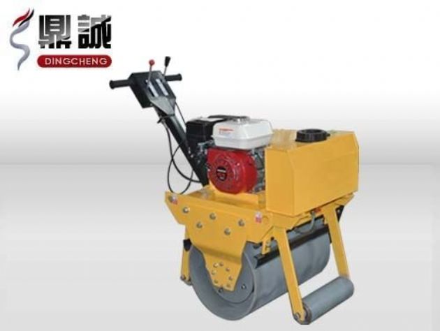 點(diǎn)擊查看詳細(xì)信息<br>標(biāo)題：輕型手扶式單鋼輪壓路機(jī) 閱讀次數(shù)：11730