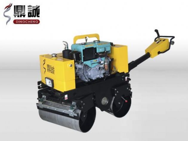 點(diǎn)擊查看詳細(xì)信息<br>標(biāo)題：DC-840-I全液壓手扶雙鋼輪壓路機(jī) 閱讀次數(shù)：13294