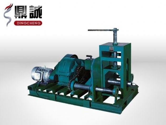 點擊查看詳細信息<br>標題：臥式多功能滾動彎管機 閱讀次數(shù)：4570